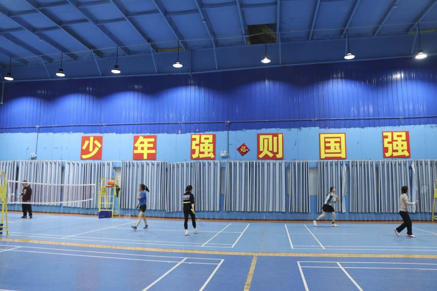 5.羽毛球活动_1.JPG