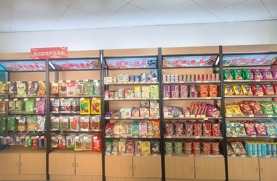 蜀交中油公司纳溪加油站自主开展便利店升级改造八方来客900.jpg